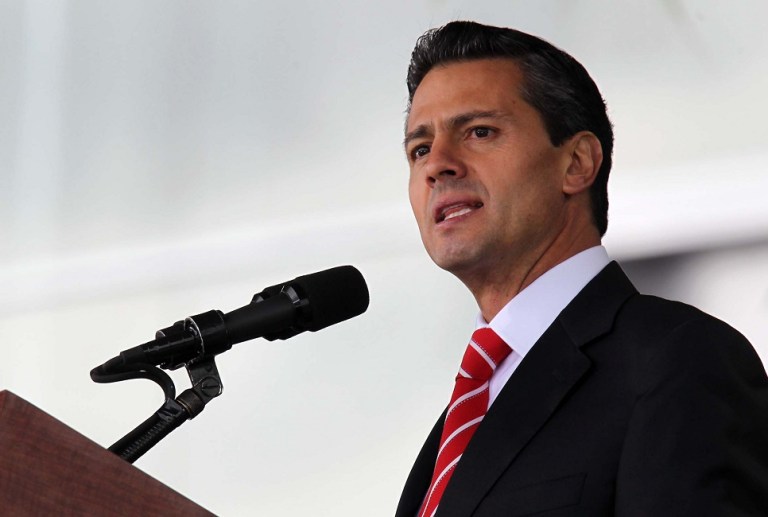 30913069. México, D.F.- El presidente, Enrique Peña Nieto encabezó la clausura y apertura de cursos en los planteles del sistema educativo militar, esto en la explanada del Heroico Colegio Militar.
NOTIMEX/FOTO/JOSÉ PAZOS/JPF/POL/