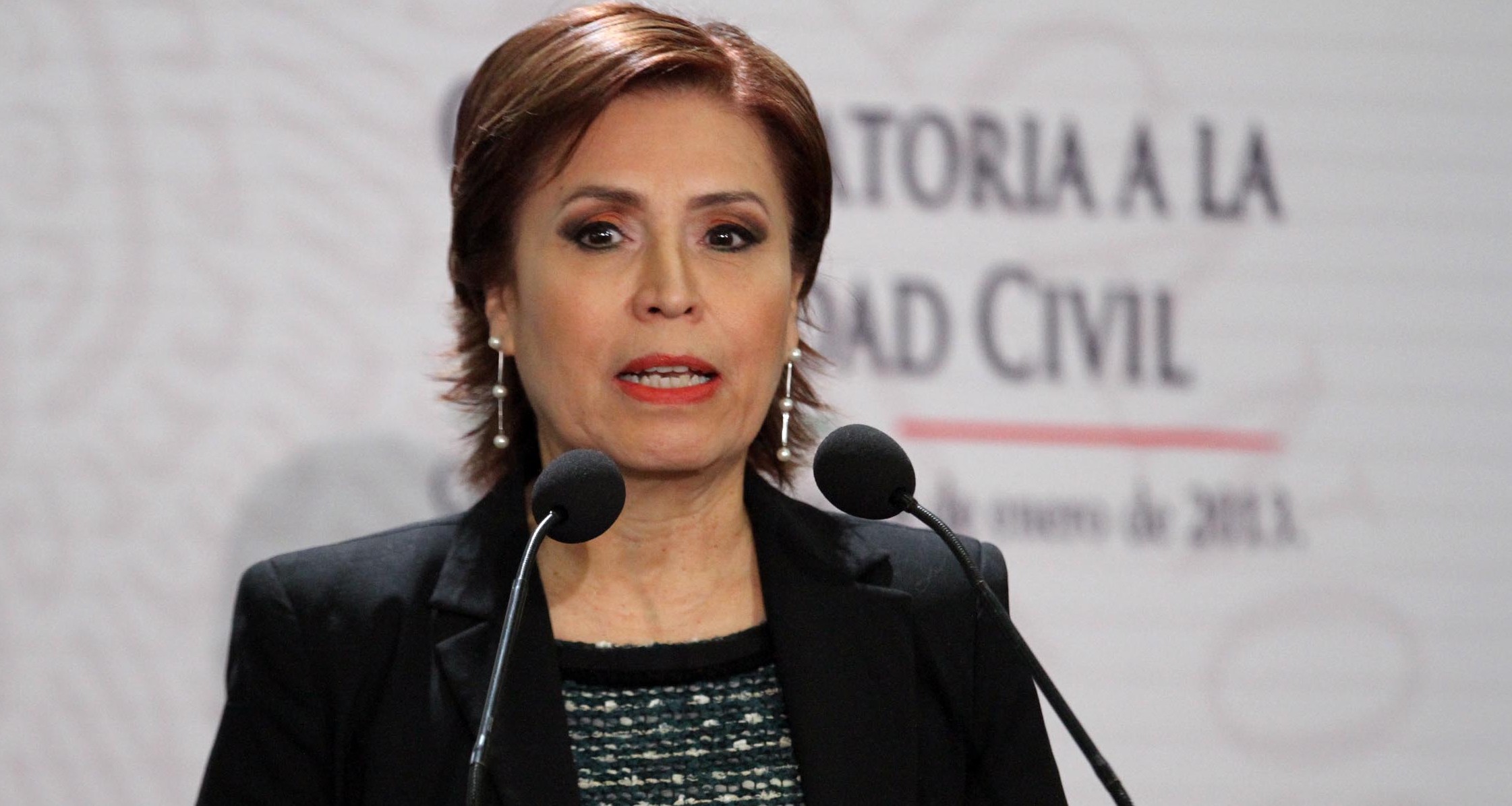 30124026. México, D.F.- La secretaria de Desarrollo Social, Rosario Robles Berlanga, durante la Convocatoria a la Sociedad Civil, encabezada por el presidente Enrique Peña Nieto, en el marco de la Cruzada Nacional Contra el Hambre.
NOTIMEX/FOTO/JOSÉ PAZOS/JPF/POL/