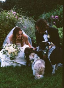 Elizabeth Gillies se casó en secreto 